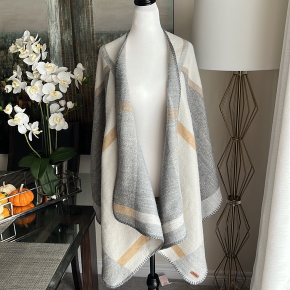 Roots Parksville wrap - Picture 10 of 16